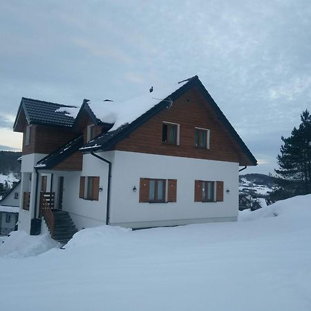 Ostoja Gromadzyn Apartamento Ustrzyki Dolne Exterior foto