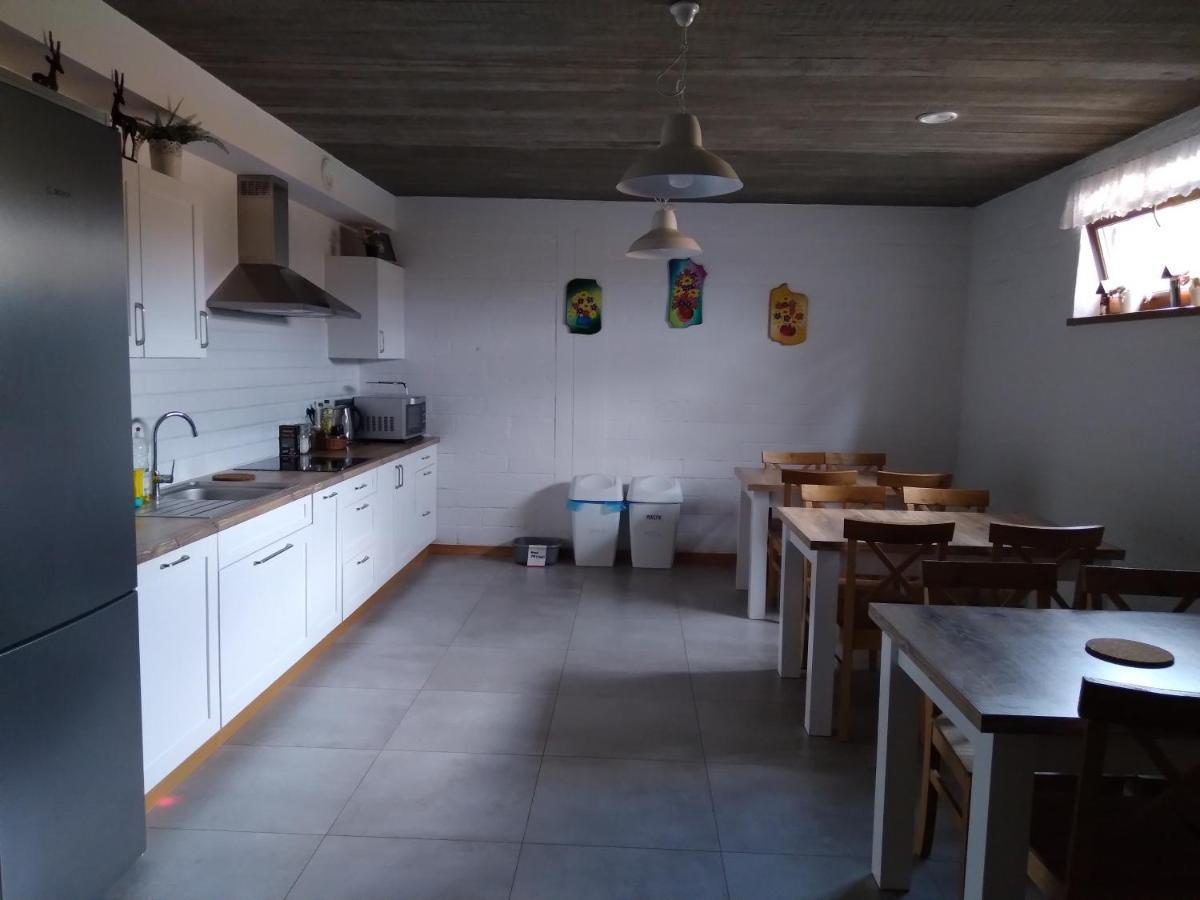 Ostoja Gromadzyn Apartamento Ustrzyki Dolne Exterior foto