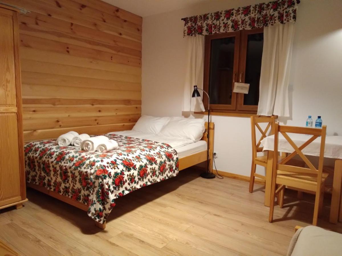 Ostoja Gromadzyn Apartamento Ustrzyki Dolne Exterior foto
