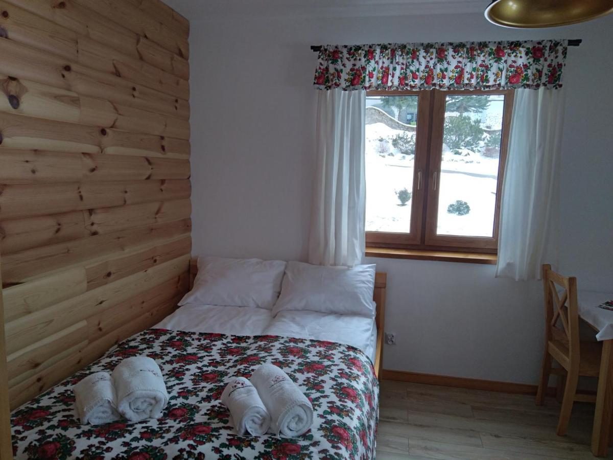 Ostoja Gromadzyn Apartamento Ustrzyki Dolne Exterior foto