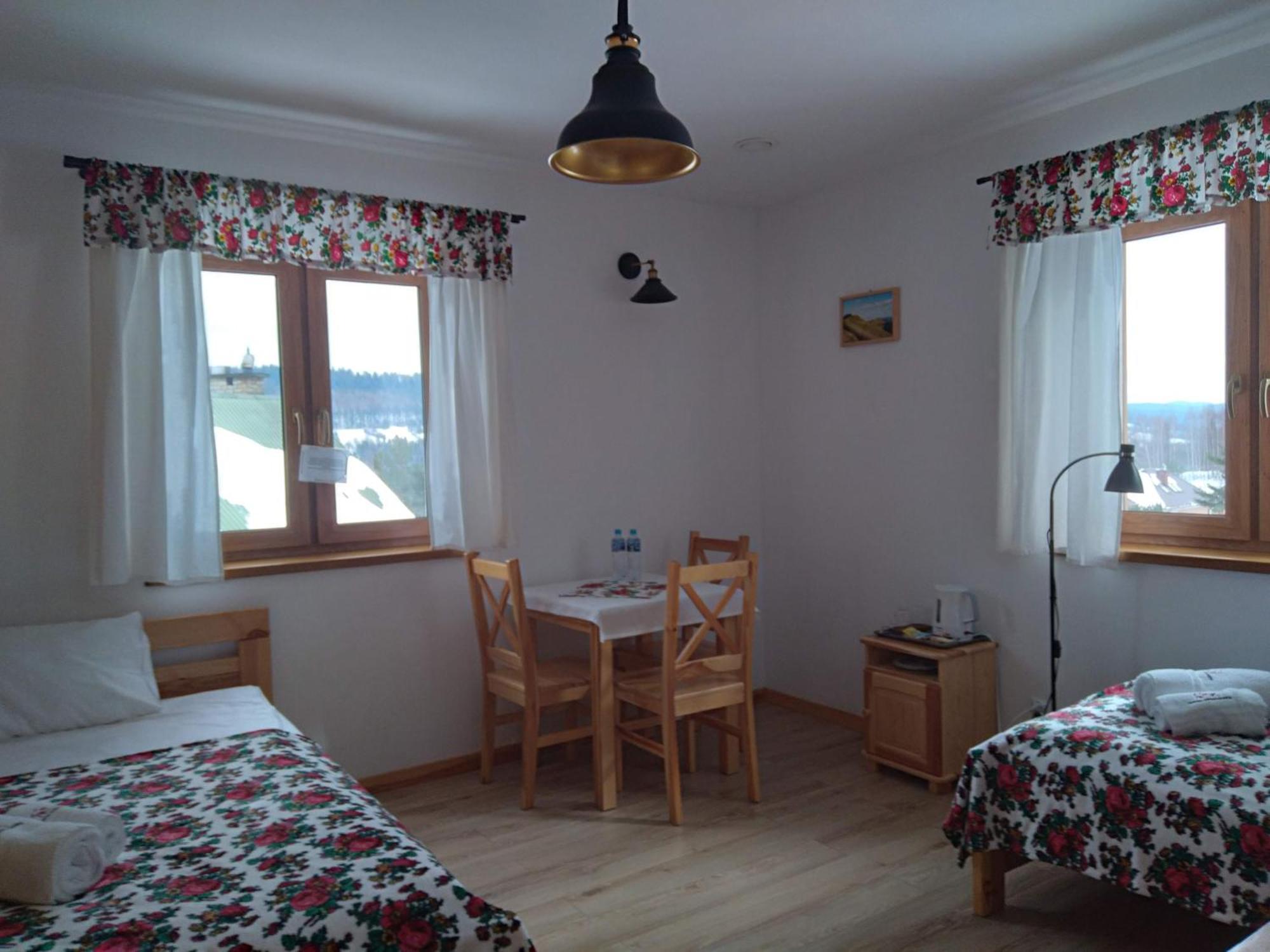 Ostoja Gromadzyn Apartamento Ustrzyki Dolne Exterior foto